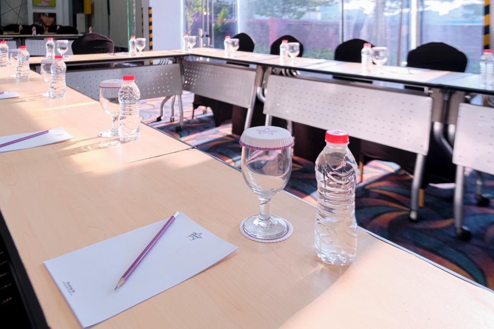 Fame Hotel Gading Serpong Tangerang Eksteriør bilde